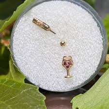 Jessica jewels kiara klamore kris latina leaderline leonardo lenval looktime lunar gioielli. Home Piercings By Jess Rose