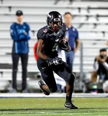 Euless Trinity Runs Itself Into The Postseason Trojans Football Running Trinity