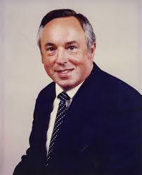 David Lewey's Instagram, Twitter & Facebook