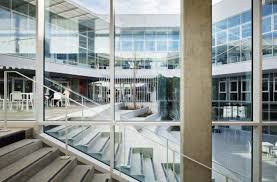 L Architecture De L Hexagone Est A Marseille Signee Remy Marciano Architecte Architecture Campus Universitaire