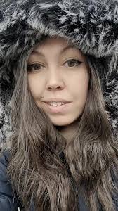 #creatorsearchinsights #shotsyoudonttake #comfortzone #LIVE #holzfam ✨️☀️  What takes you out of your comfort zone? Let me know in the comments ☀️✨️  @🧭☀️ Holzy ☀️🧭