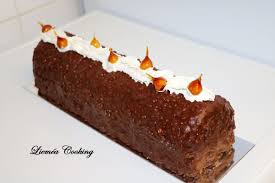 Buche Pralinee Facon Ferrero Rocher Recette Dessert Noel Recette Ferrero Rocher Buche De Noel Au Nutella