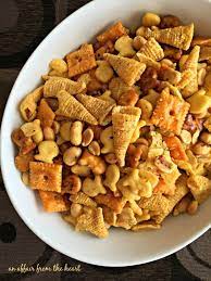 Pin By Alexandra Applebaum On Appetizers Snacks In 2021 Snack Mix Recipes Snack Mix Cheesy Snack Mix