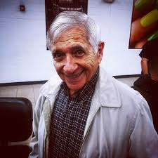 Flattering hairstyles for thinning hair. 17 Best Men S Hairstyles For Gray Silver Hair In 2021