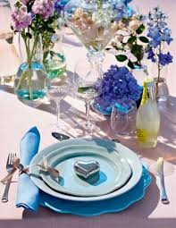 The arrangement for a single diner is called a place setting. 37 Awesome Midsummer Table Settings Digsdigs