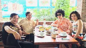 Số người trong phòng chỉ có hơn 10 người thôi. Phap Luáº­t Plus Nghá»‡ Sá»¹ Quang Teo Bá»‹ Ca Sá»¹ Du Thien Ä'áº§u Ä'á»™c