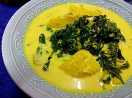 Pohon turi sering ditanam di indonesia karena manfaat bunga turi dimaksudkan untuk konsumsi, yang biasanya merupakan campuran pecel atau lalapan. Surayamsyed Masak Lemak Sayur Turi