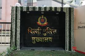 A huge facade of sardar vallabhbhai patel honouring an officer is what welcomes visitors at the new delhi police headquarters on jai singh road alongside the facade of mahatma gandhi. New Delhi New Delhi Police Headquarters Inaugurated Gallery Social News Xyz