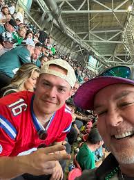 What A Moment For The Trotters We met Trott JR after the Eagles won the NFC  Championship in 2005. Proud pop with his son. Now in 2025 Trott Jr is back  on