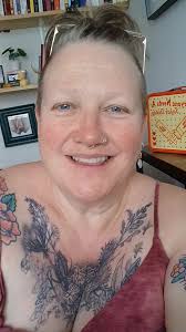 How to connect with queer females and trans fem people in Da Nang, Vietnam?