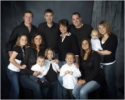 Family Pictures Indoors Children Pictures Senior Pictures Wedding Photography Family Family Photo Pose Family Portraits Family Photography