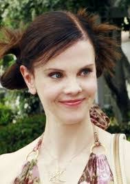 Sei rinchiuso in una stanza per 24 ore. Con chi di questi scegli di essere  rinchiuso? : r/DesperateHousewives