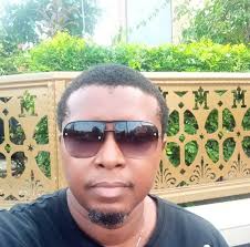 professional yapper 🤝 oversharing with strangers