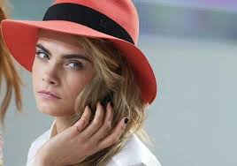 Cara Delevingne lands lead in 'Paper Towns'