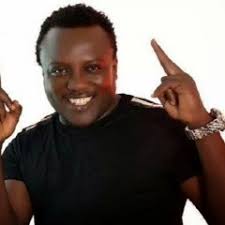 Listen to AYINLA OMOWURA