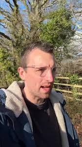 Comparing a cement truck to the earth. 🙄whatever next?