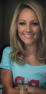 MERRY by Shel Silverstein No one's hangin' stockin's up, No one's bakin'  pie, No one's lookin' up to see A new star in the sky. No one's talkin'  brotherhood, No one's givin'