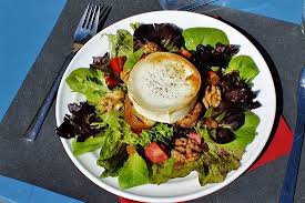 Insalata di formaggio di cagliata e feta. Insalata Formaggio Capra Monica Di Sardinia
