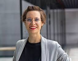 Dr. Friederike Bach