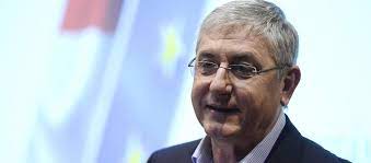 Gyurcsány ferenc és scheiring gábor közös fórumot tartott hétfőn várpalotán. Itthon Gyurcsany Ferenc Felhivta Szajer Jozsefet Hvg Hu