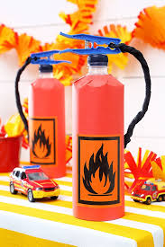 Wir Feiern Einen Feuerwehr Geburtstag Anleitung Feuerwehrmann Geburtstag Feuerwehrmann Sam Geburtstag Und Feuerwehr Geschenke