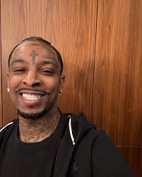 𝐑𝐀𝐏𝐎𝐋𝐎𝐆𝐘