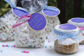 Are you stuck figuring out a theme for the baby shower? Baby Shower Party Favor Ideas For A Baby Sprinkle