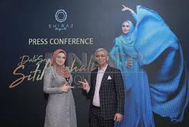 Dato' siti nurhaliza konsert royal albert hall london 2005 part 2. Siti Nurhaliza Kembali Beraksi Di Royal Albert Hall