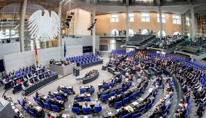 Diese parteien erreichten auch bei der vorletzten bundestagswahl mindestens 1 prozent der erststimmen (wahlkreis) sowie der zweitstimmen (landeslisten). Bildungsabschluss Mehr Als 80 Prozent Akademiker Im Bundestag Forschung Lehre