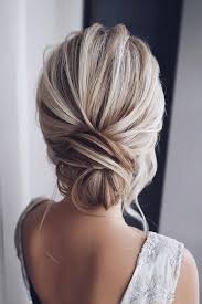Trending Hairstyles 2019 Easy Hair Bun Evesteps Hairdo For Long Hair Long Hair Styles Hair Styles
