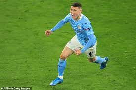 Can't thank this man enough, not only for what he has done for this club but for me personally. Man City Phil Foden Hat In Grossen Spielen Keine Angst Sagt Peter Crouch Aktuelle Boulevard Nachrichten Und Fotogalerien Zu Stars Sternchen