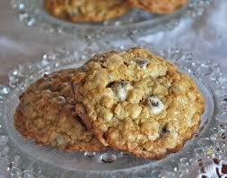 J Ai Profite De La Semaine De Relache Pour Faire Ces Biscuits Avec Ian Car Il Avait Envie De Cuisiner Et Que C Pepite Chocolat Biscuits Biscuit Avoine Chocolat
