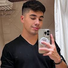 Que perdida de tiempo jajajaja si es para un trabajo huye, si es para ocio  mejor olvidalo