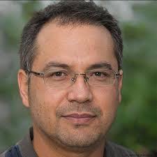 Donald Store's Instagram, Twitter & Facebook