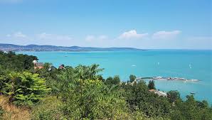 Immobiliën aan het balatonmeer, handelszaken. Bezienswaardigheden Aan Het Balatonmeer In Hongarije