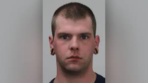 Un agresseur sexuel en cavale