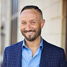 Kevin Compton's Instagram, Twitter & Facebook