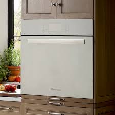 Hornos eléctricos que permiten una distribución uniforme del calor, por lo que los alimentos se cocinan con mayor rapidez. Florencia 7889 Cocinas Florencia