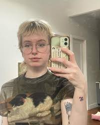 devon (@_devoncollins) • Instagram photos and videos