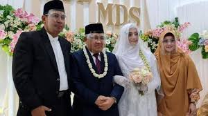 Din syamsudin ajak masyarakat tunaikan salat gaib. Jl0nj2rfzsan1m