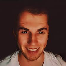 Krzysztof Wierzbicki Mr.deadlift już niejednokrotnie udowodnił, że w  martwym ciągu nie ma sobie równych a pokonywanie kolejnych granic jeśli  chodzi o podnoszony przez niego ciężar to tylko kwestia czasu. Przed  Krzyśkiem stoi