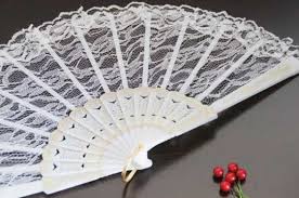 100pcs Lot Wedding Lace Fan White Lace Hand Fan Wedding Gift Favor White Hand Fan Detalles De Boda Wedding