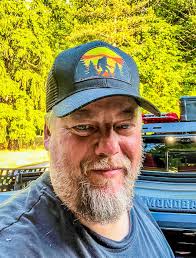 ladies, how do we feel about trucker hats?!?⚡️🤩🩷🎀