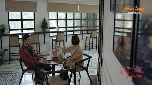 Hướng dương ngược nắng là một bộ phim truyền hình được thực hiện bởi trung tâm sản xuất phim truyền hình việt nam, đài truyền hình việt nam do nsưt vũ trường khoa làm đạo diễn. L 0ftmvtxnkkvm