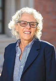 Linda Giunta's Instagram, Twitter & Facebook