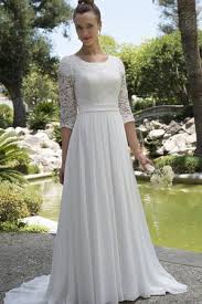 Check spelling or type a new query. Spitze Schick Schlichtes Romantisches Legeres Brautkleid Gillne De