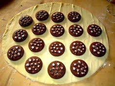 Facili Idee Fagottini Di Pasta Sfoglia Con All Interno Pan Di Stelle E Nutella Dolci Golosi E Veloci Ricette Con Pasta Sfoglia Dolci Ricette