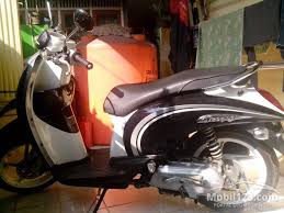 Posisinya berada di entry level sedangkan scoopy ada di medium high. Jual Motor Honda Scoopy 2011 0 1 Di Dki Jakarta Automatic Ungu Rp 10 500 000 1988631 Mobil123 Com