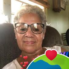 Daughter praises her single father