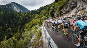 Les informations nationales et internationales sont passées à la loupe et mises en perspective, illustrées par des reportages sur le terrain. Tour De France 2020 Sport Sbs On Demand